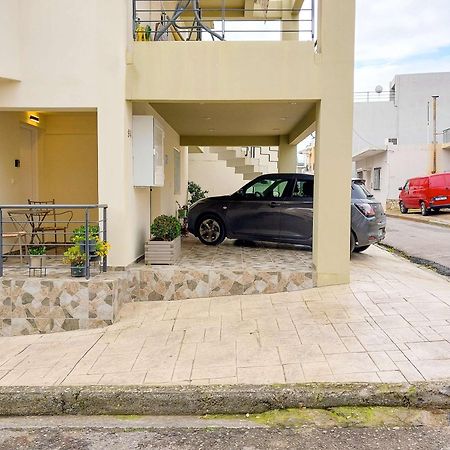 Kalamata Lime Studio - Cozy Gem With Private Parking Kültér fotó
