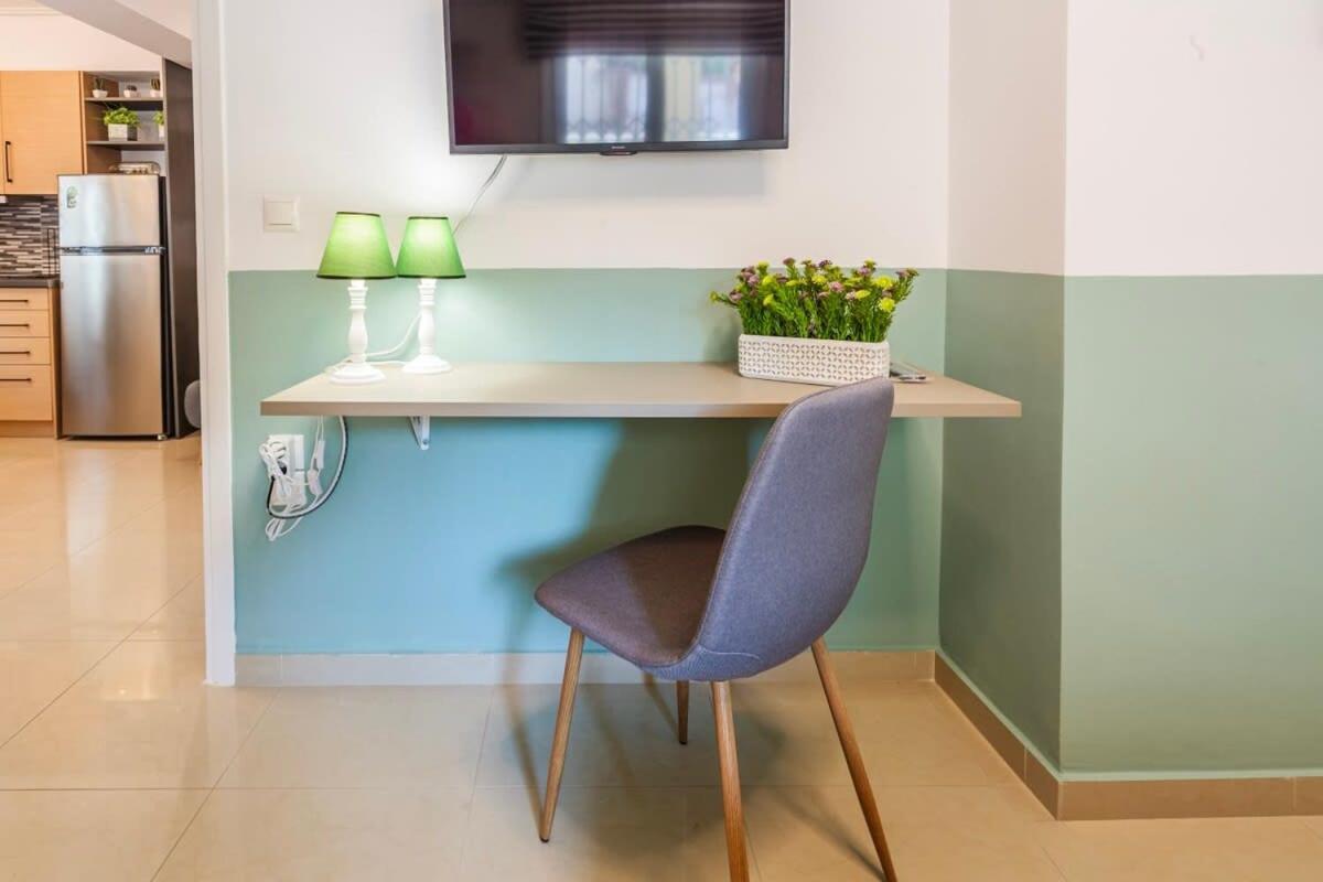 Kalamata Lime Studio - Cozy Gem With Private Parking Kültér fotó