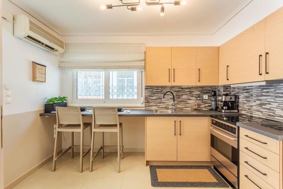 Kalamata Lime Studio - Cozy Gem With Private Parking Kültér fotó