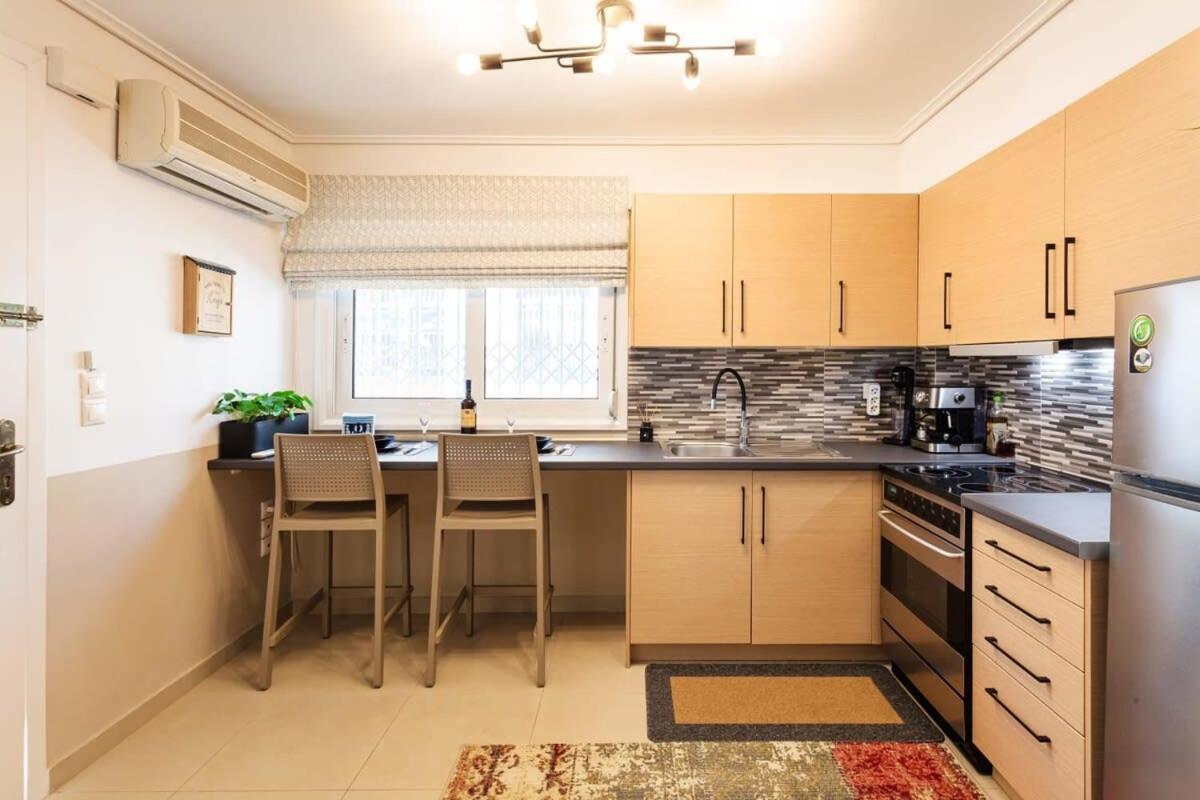 Kalamata Lime Studio - Cozy Gem With Private Parking Kültér fotó