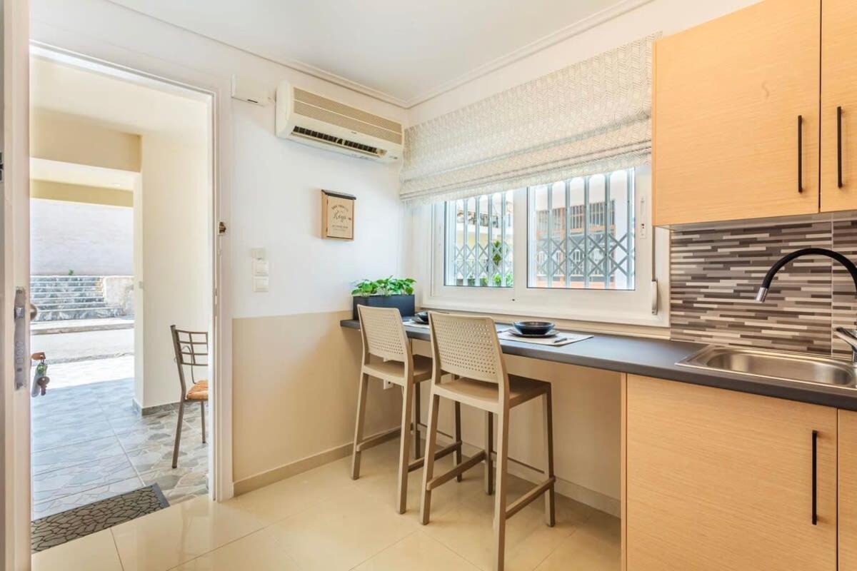 Kalamata Lime Studio - Cozy Gem With Private Parking Kültér fotó