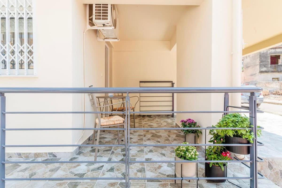 Kalamata Lime Studio - Cozy Gem With Private Parking Kültér fotó