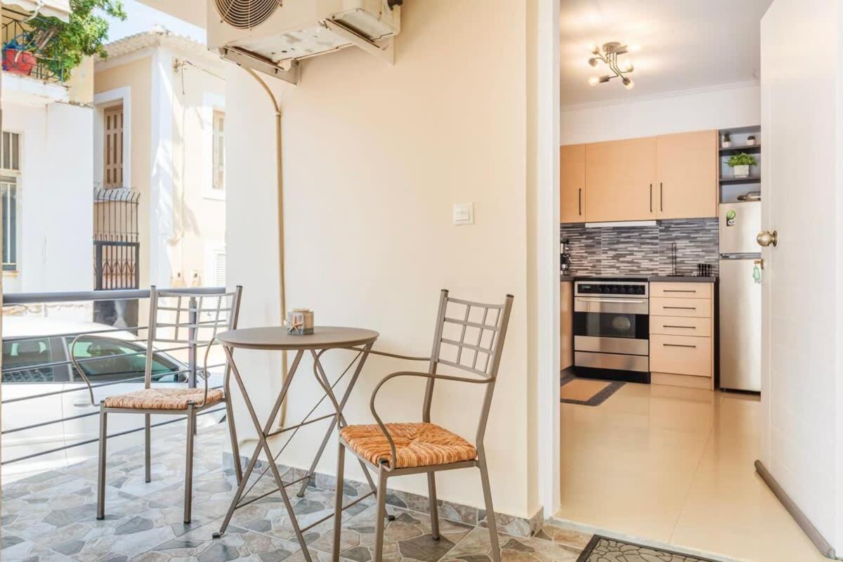 Kalamata Lime Studio - Cozy Gem With Private Parking Kültér fotó